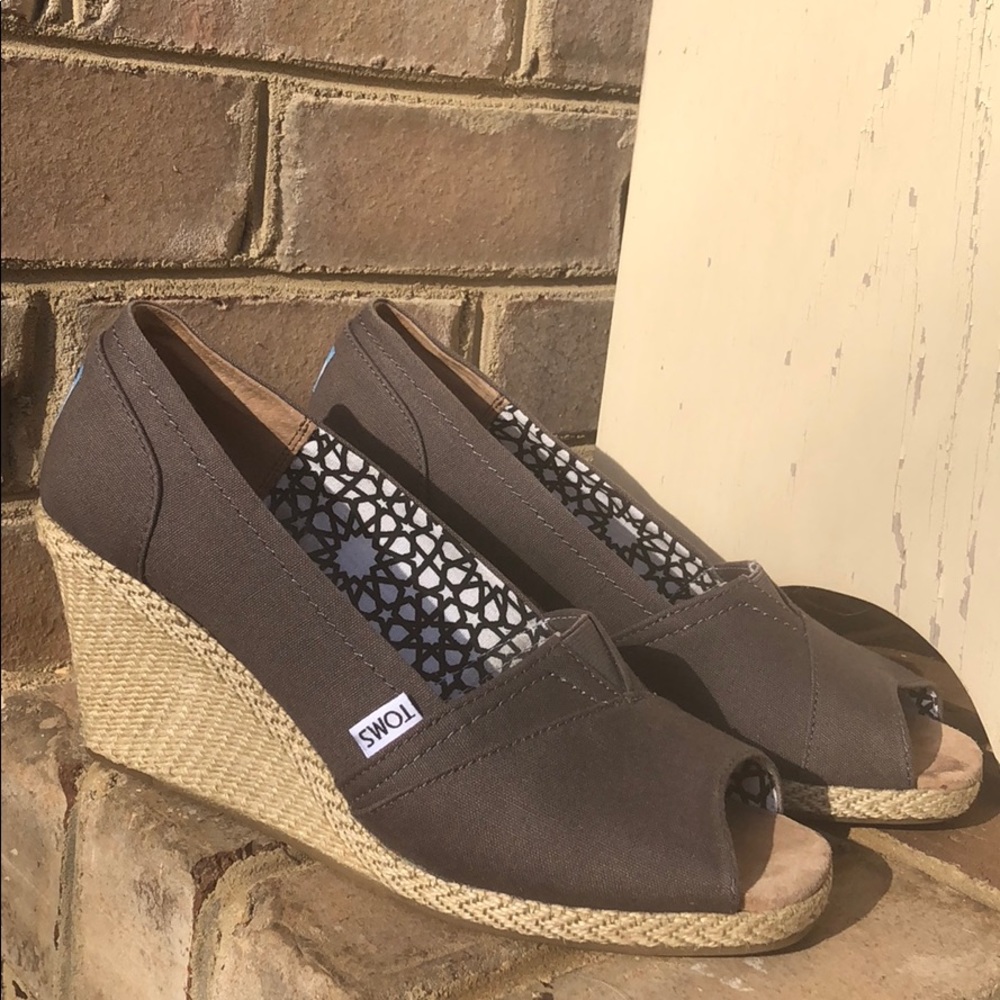 Toms shoes women’s 11